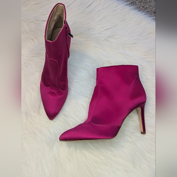 Sam Edelman Elegant Pink Satin Ankle Boots, Size 9. - Picture 1 of 6